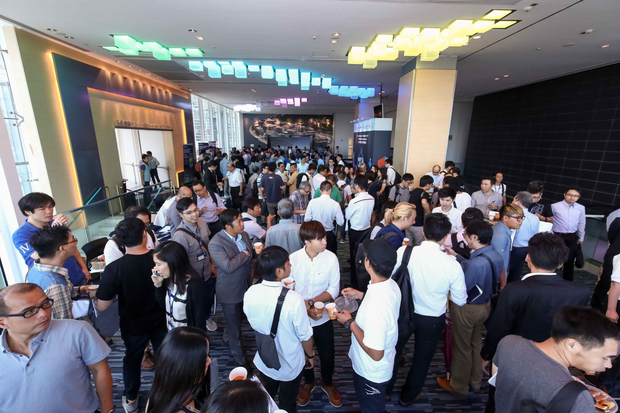 Guests from different professional fields came together to exchange ideas on developing BIM technology.